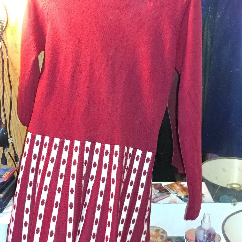 HAWITON RED PARTY DRESS  SIZE M